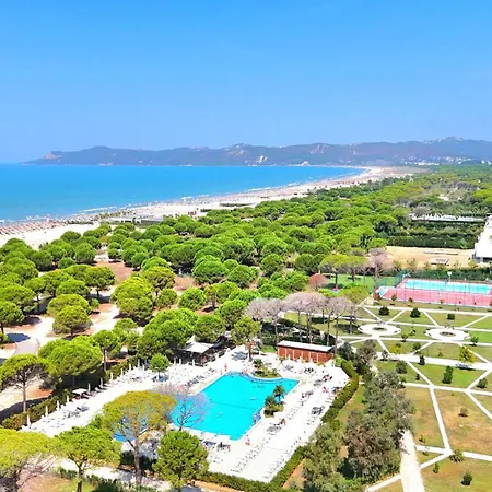 Perla Modern Penthouse 217