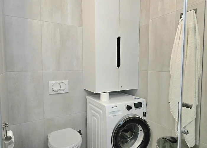 Perla Modern Penthouse 217 아파트 드라치