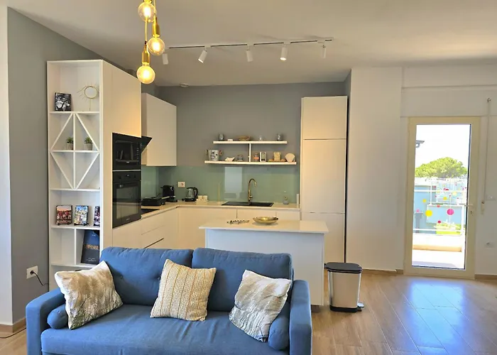 Perla Modern Penthouse 217 드라치